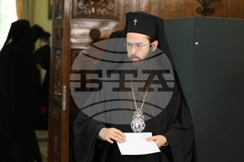 Патриаршески избирателен църковен събор за избор на нов български патриарх - гласуване първи тур