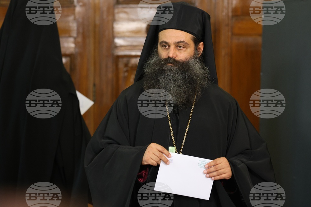 Патриаршески избирателен църковен събор за избор на нов български патриарх - гласуване първи тур