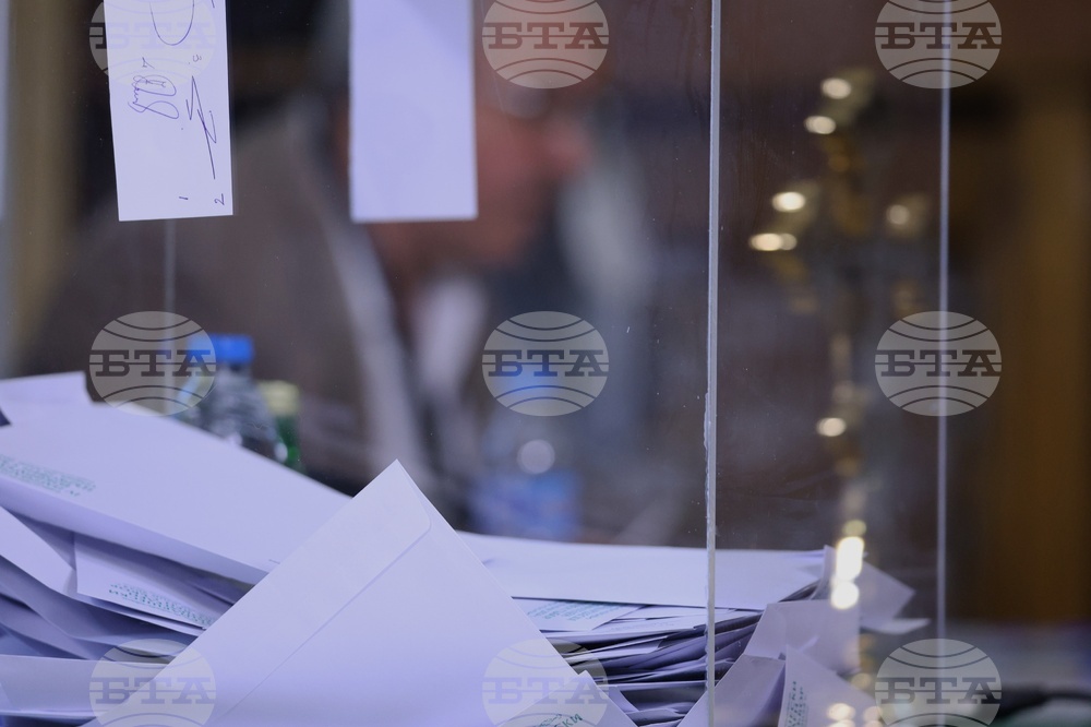 Патриаршески избирателен църковен събор за избор на нов български патриарх - гласуване първи тур