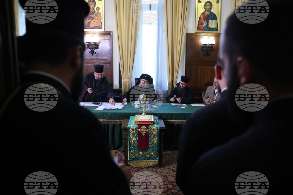 Патриаршески избирателен църковен събор за избор на нов български патриарх - отваряне на урна след първи тур