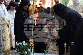 Патриаршески избирателен църковен събор за избор на нов български патриарх - Катедрален храм „Св. вмчца Неделя“ - Вселенски патриарх Вартоломей - трисагий - заупокойна молитва