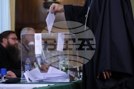 Патриаршески избирателен църковен събор за избор на нов български патриарх - гласуване втори тур