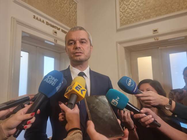 Не бива да заминава нито един патрон за Украйна, каза Костадин Костадинов за внесеното предложение на кабинета за военна подкрепа