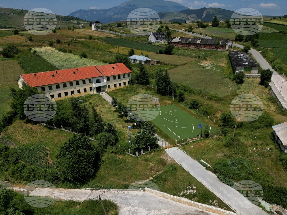 Албания - Село Шищевец - изглед