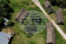 Албания - Село Шищевец - изглед