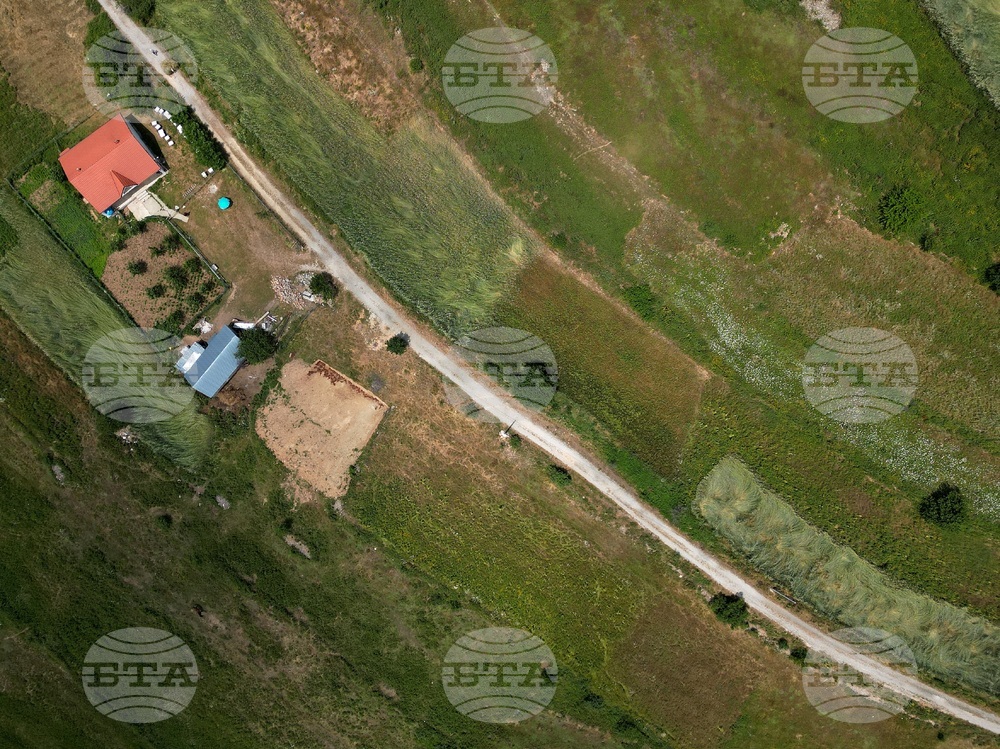 Албания - Село Шищевец - изглед