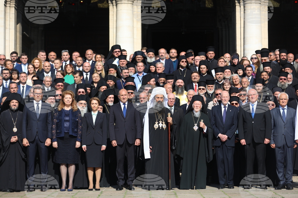 Патриаршеска катедрала "Св Александър Невски " - патриарх Даниил - интронизация - обща снимка