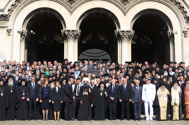 Патриаршеска катедрала "Св Александър Невски " - патриарх Даниил - интронизация - обща снимка