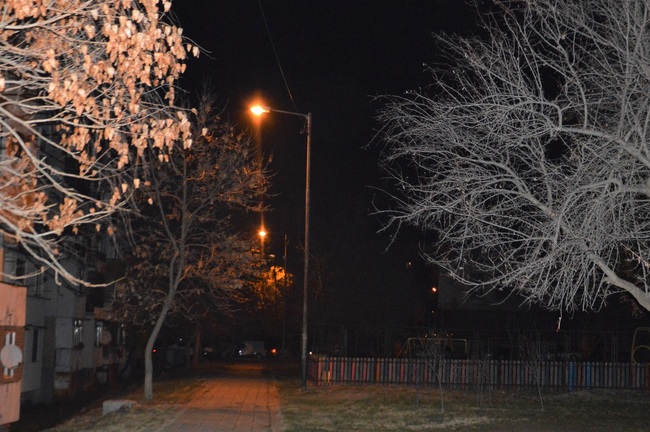 Само дни след среща между кмета Илко Стоянов и жители от „Струмско“ бе решен проблем с липса на осветление в квартала