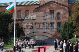 Президент - патриарх - Паметник на „Незнайния воин“ - церемония