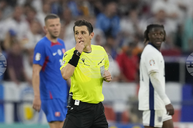 Турският рефер Умут Мелер бе определен от УЕФА да ръководи реванша между Ирландия и България