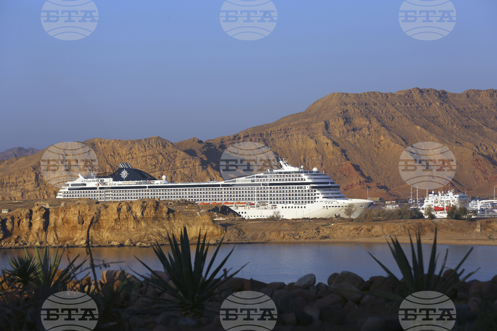 Италианска туристка загина при сблъсък между круизни кораби в Египет