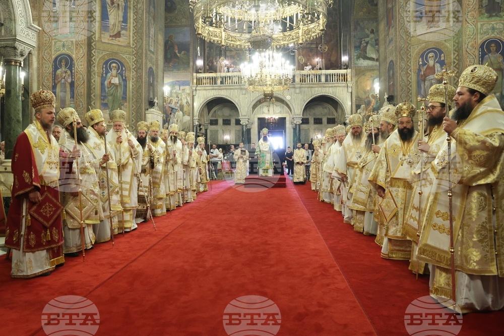 Патриарх Даниил - света литургия