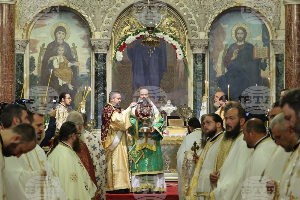 Патриарх Даниил - света литургия
