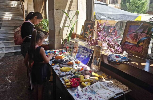 Търговище - библиотека - изложба-базар