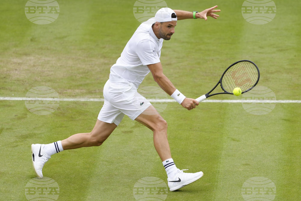 Grigor Dimitrov Advances to Second Round at Wimbledon