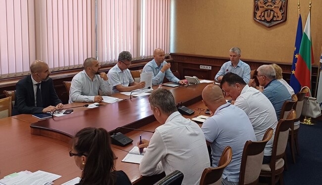 Община Варна възложи възстановяването на прекъснато улично осветление