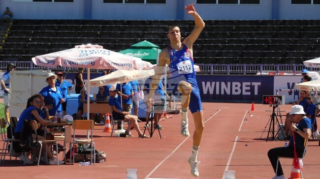 Божидар Саръбоюков и Габриела Петрова спечелиха титлите в скока на дължина на Държавното първенство по лека атлетика в София