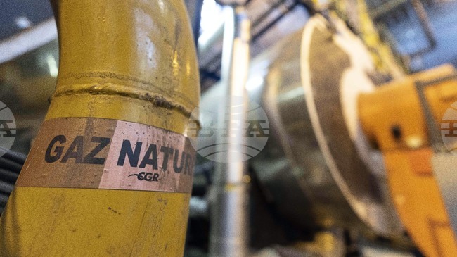 Природният газ ускори поскъпването си до 25 на сто след ударите на Израел и САЩ по Иран