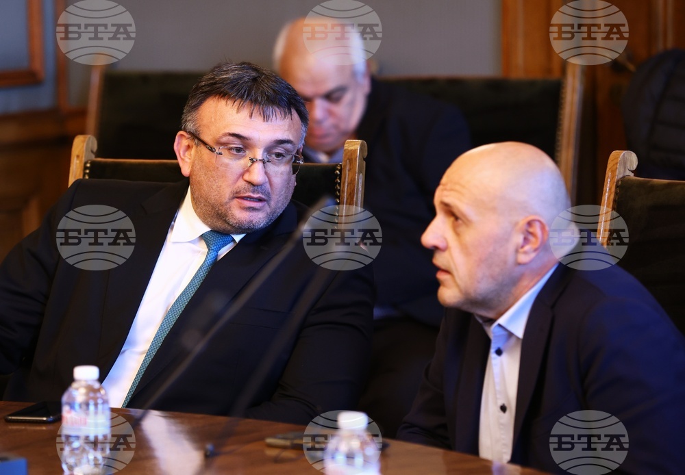 Парламент - Комисия по отбрана - заседание