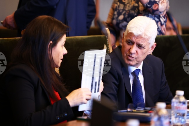  Парламент - Комисия по отбрана - заседание