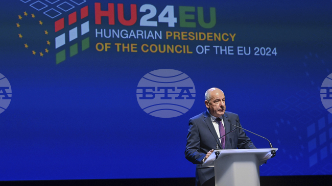 МТИ: Унгарският президент Тамаш Шуйок насрочи парламентарните избори за 12 април 