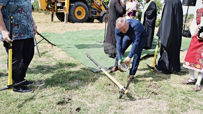 Временна организация на движението е въведена в района на ул. „Серес“ в Петрич заради ремонти
