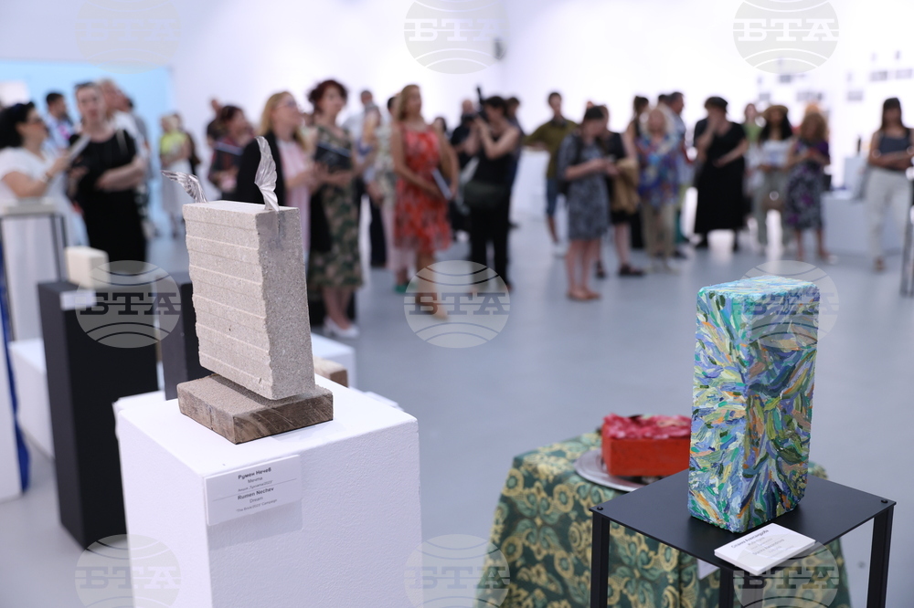 „Тухлата“ - кураторски проект на Христина Бобокова