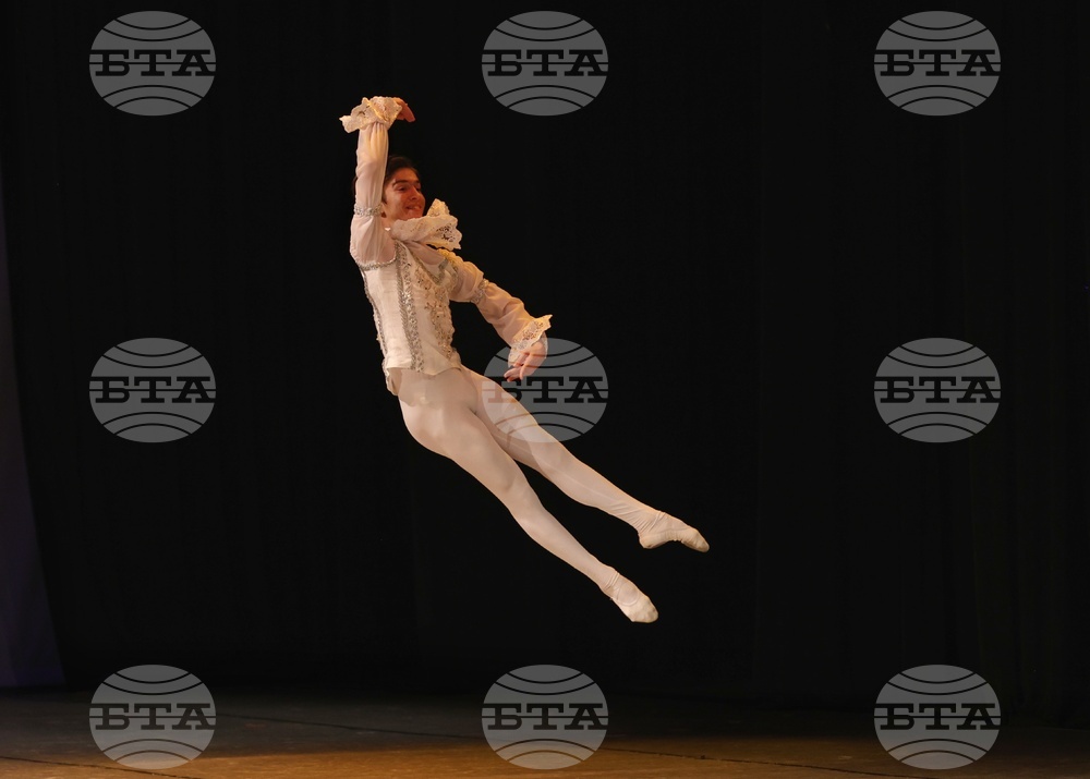 Бургас - Международен балетен конкурс "Сара-Нора Прима" - конкурсна програма - мъже