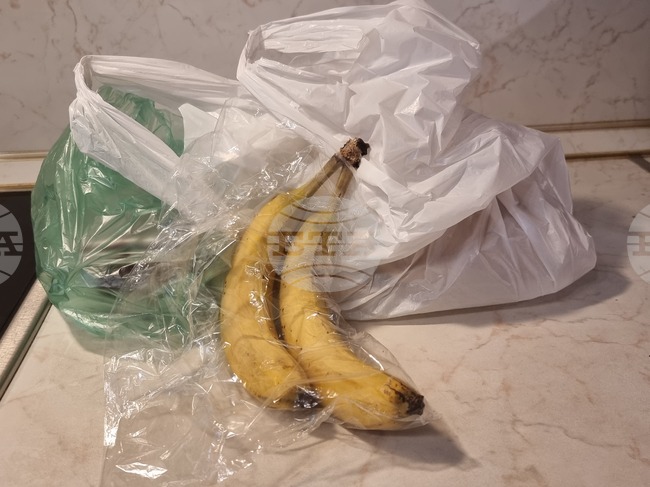 Косово спестява близо един милион евро на година заради спад във вноса на найлонови торбички след въвеждането на цена за тях