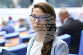 Народно събрание - проектокабинет на ГЕРБ-СДС - Ирена Негинова