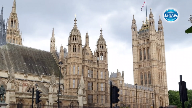 "Просто трябва да се гласува", казват българи, които ще гласуват утре на парламентарните избори в Обединеното кралство