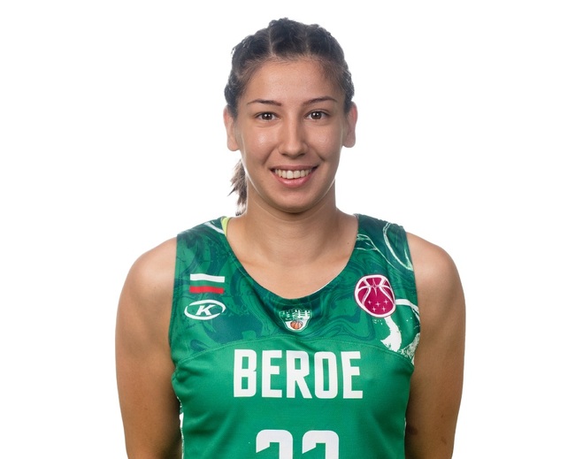 Баскетболната националка Гергана Иванова: Отборът игра силно