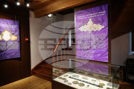 Бургас - "Пафтите - вселена от знаци" - изложба