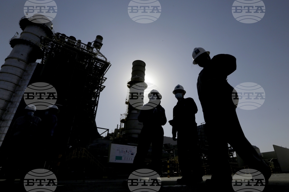 УАМ: „Сауди Арамко“ и „Майкрософт“ подписаха меморандум за съвместно разработване на ИИ и дигитална трансформация 