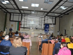 Снимка: Община Благоевград - Вера Маринова представи книгата си „Обръчите на Венера“ в Благоевград