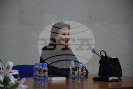 Благоевград - Обръчите на Венера - книга - Илиана Раева