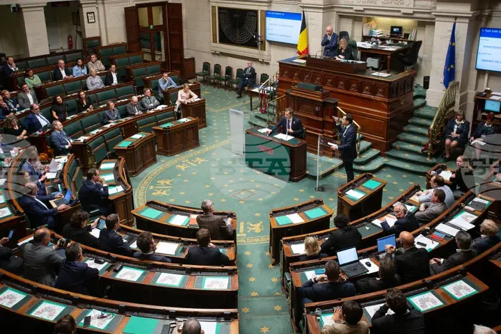 Belgija zamrznila plače poslancev za naslednja štiri leta