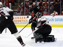 Coyotes Hurricanes Hockey