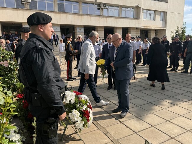 Община Русе: Русенските полицаи отбелязаха професионалния си празник с тържествена церемония