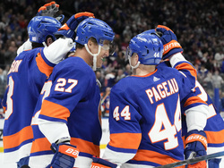 Oilers Islanders Hockey
