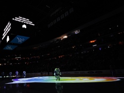 Canucks Avalanche Hockey