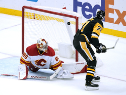 Flames Penguins Hockey