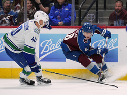 Canucks Avalanche Hockey
