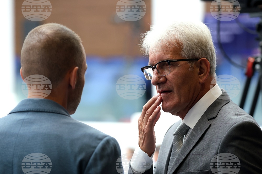 Парламент - заседание