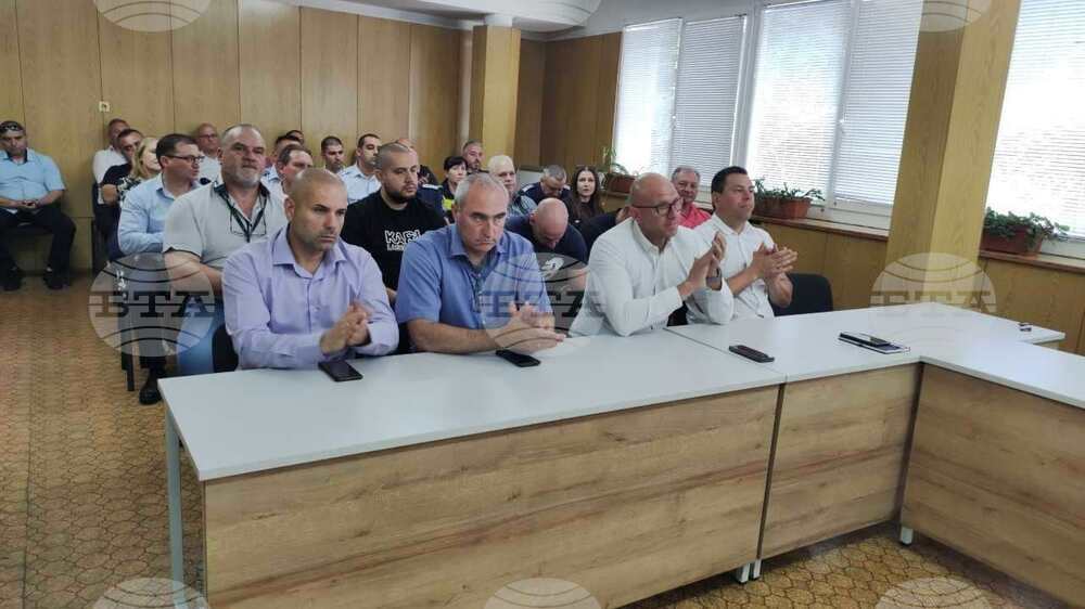 160 служители от звената на Областната дирекция на МВР-Пазарджик бяха наградени по случай празника на Министерството на вътрешните работи