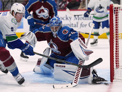 Canucks Avalanche Hockey