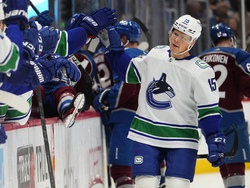 Canucks Avalanche Hockey