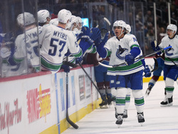 Canucks Avalanche Hockey