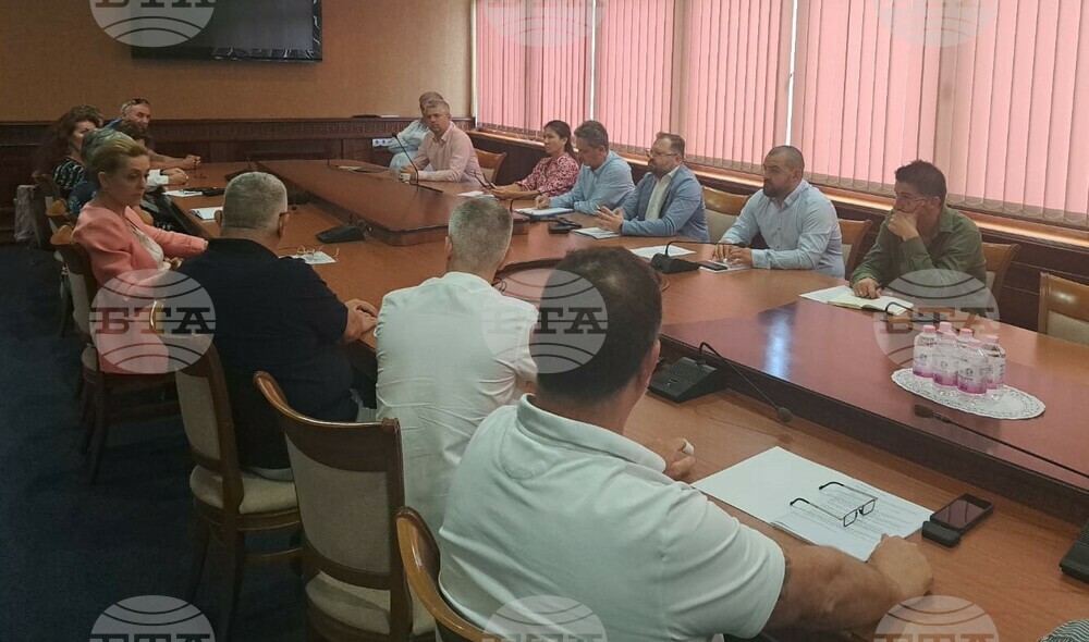 Община Варна: ВиК дейностите пред болница „Св. Марина“ приключват през юли, за да започне асфалтирането на бул. „Христо Смирненски“